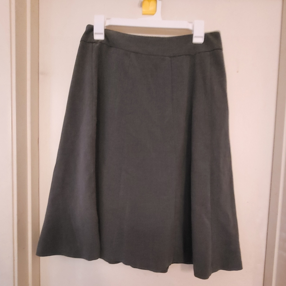 Covington grey flare skirt, size 6, good used condition